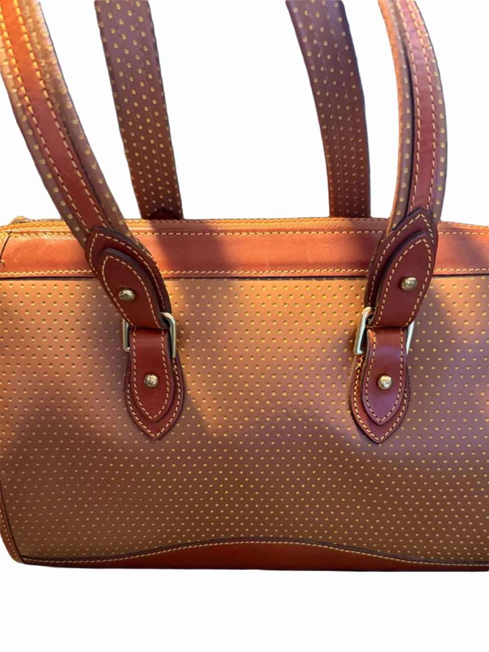 Dooney & Bourke  Vintage Cabrio Barrel Bag Tan Leather USA Y2K Shoulder Bag - Picture 3 of 16